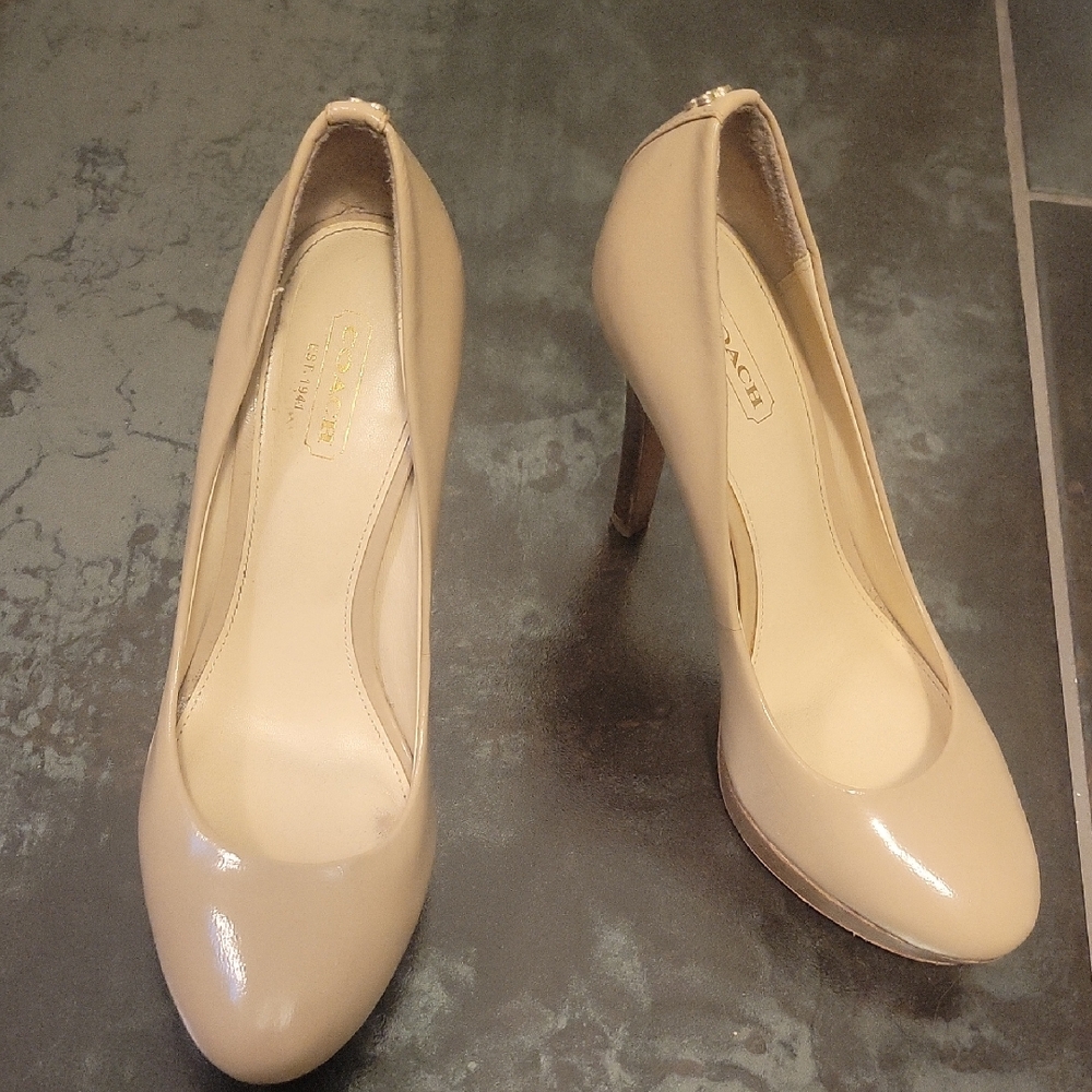 Coach Cream Patent Leather Heels Glossy Finish